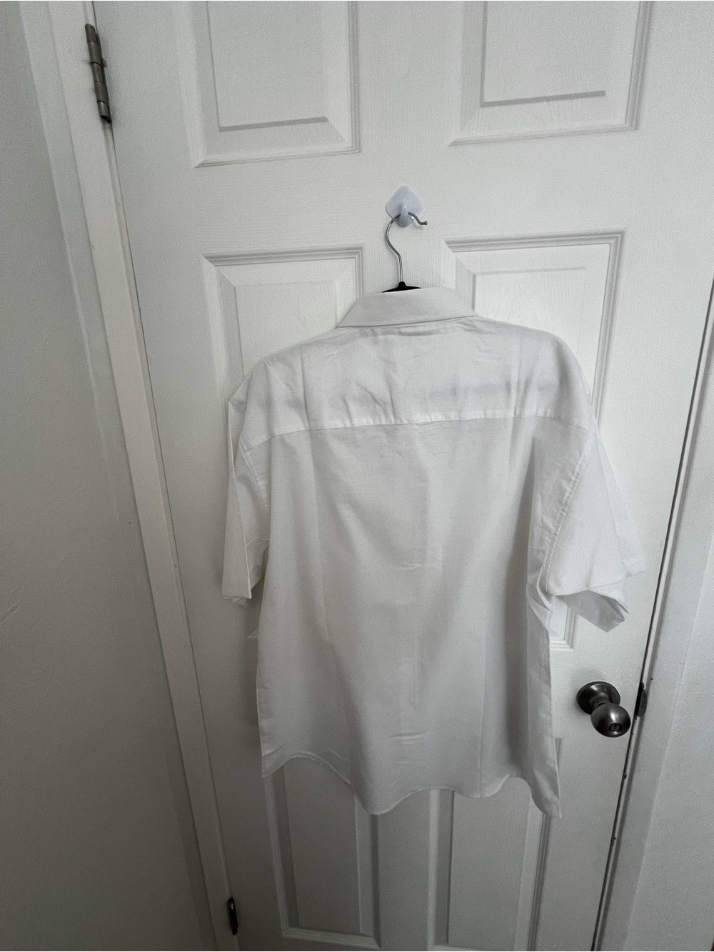 Classic White Short-Sleeve Dress Shirt - Picture 10 of 11